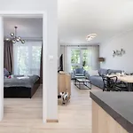 Cztery Pory Roku By Renters Appartamento
