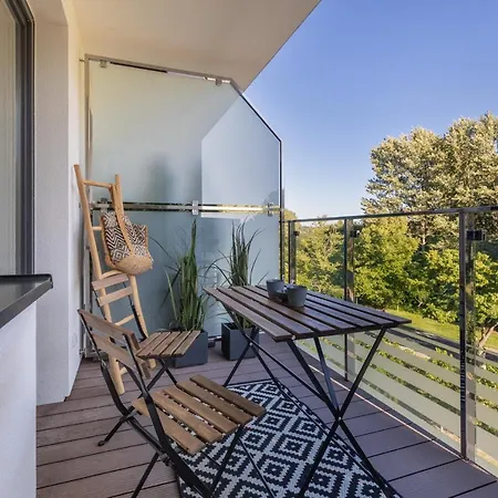 Cztery Pory Roku By Renters Kolobrzeg