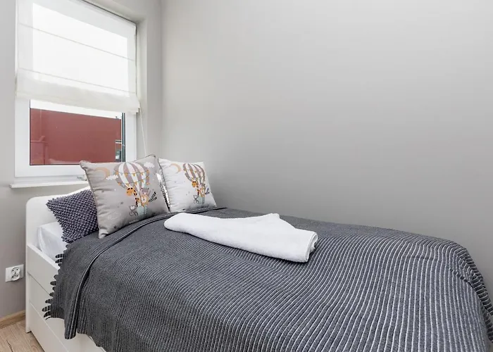 Cztery Pory Roku By Renters Apartment